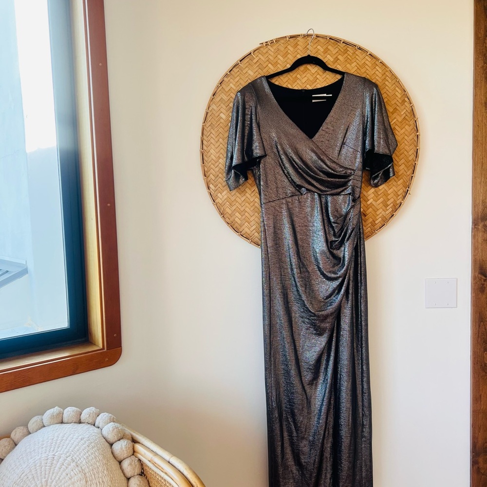 Eliza J Silver Metallic 80’s Style V-Neck Maxi Dress W: Shoulder Pads View 6